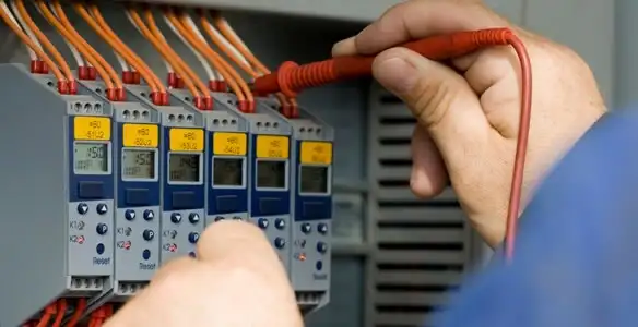 electrical contractors performing professional electrical system testing and configuration in Pasadena, CA